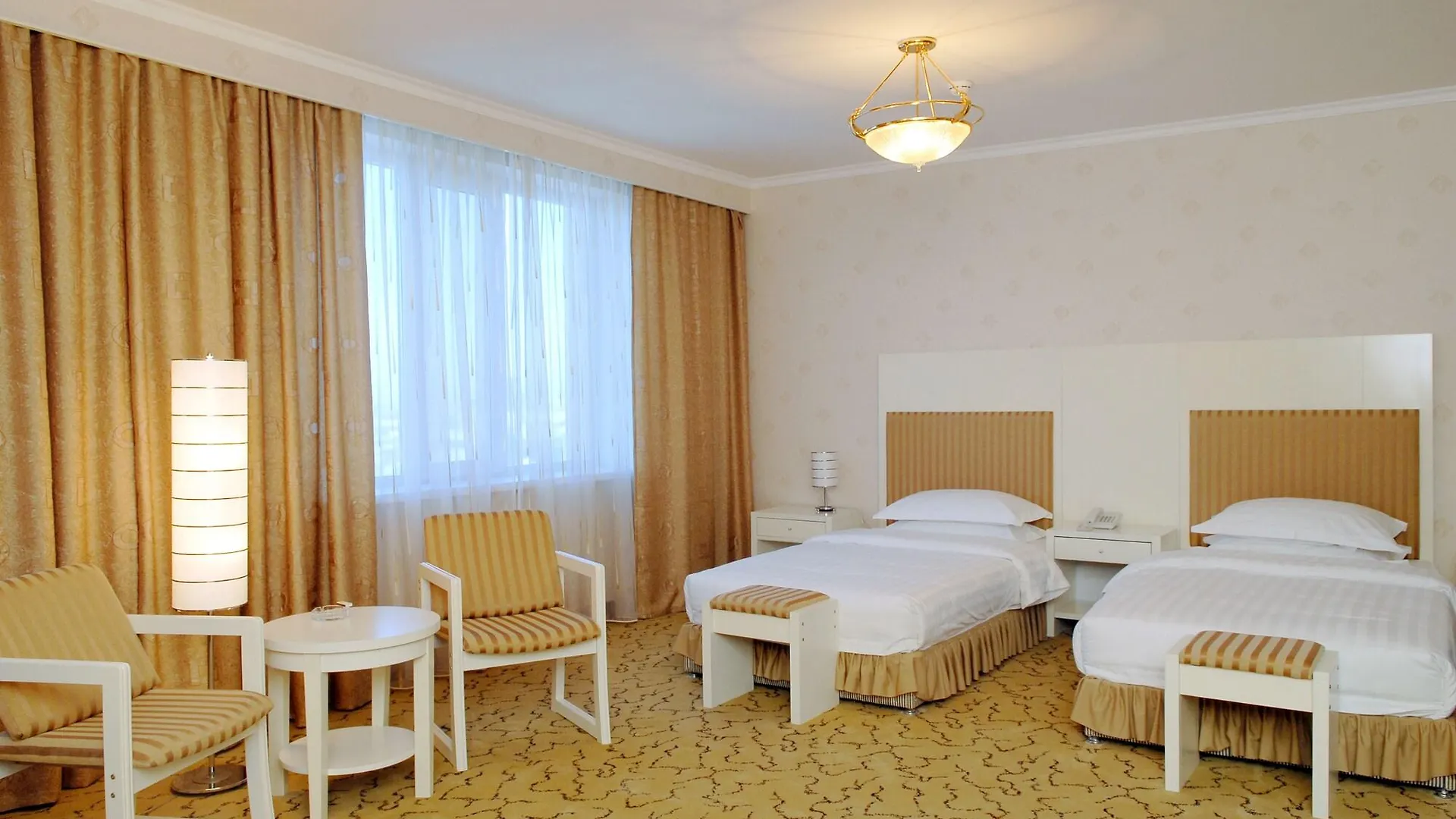 G Empire Hotel Nur-Sultan  4*, Nur-Sultan (Astana)