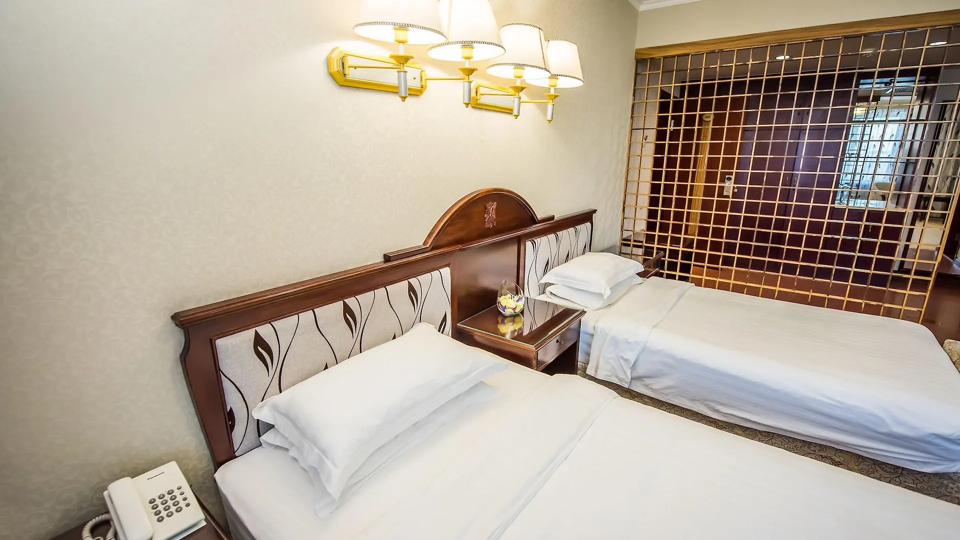 G Empire Hotel Nur-Sultan  4*, Nur-Sultan (Astana)